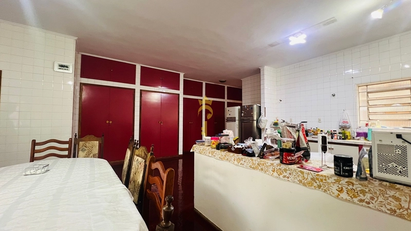 Casa à Venda no Bairro Bandeiras | 760 m² de Terreno, 4 Quartos, 3 Vagas e Potencial Comercial – Araçatuba: 16ª foto da galeria de imagens do imóvel