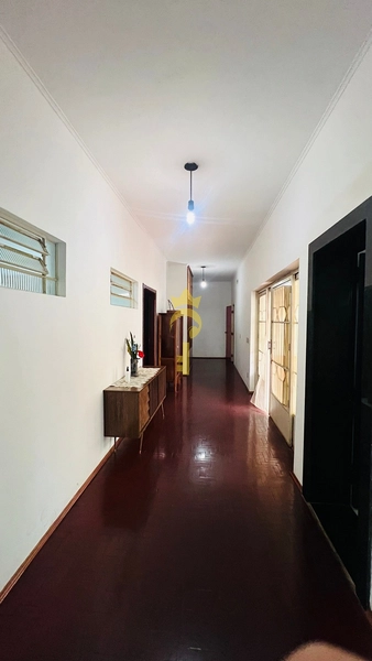Casa à Venda no Bairro Bandeiras | 760 m² de Terreno, 4 Quartos, 3 Vagas e Potencial Comercial – Araçatuba: 4ª foto da galeria de imagens do imóvel