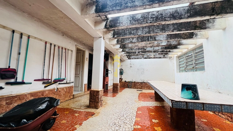 Casa à Venda no Bairro Bandeiras | 760 m² de Terreno, 4 Quartos, 3 Vagas e Potencial Comercial – Araçatuba: 18ª foto da galeria de imagens do imóvel