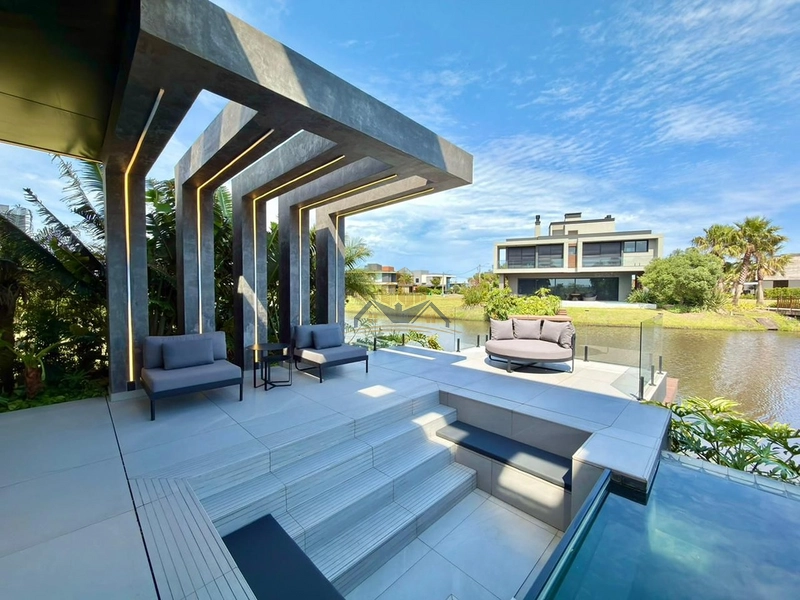 Mansão localizada no condomínio SENSE: 15ª foto da galeria de imagens do imóvel