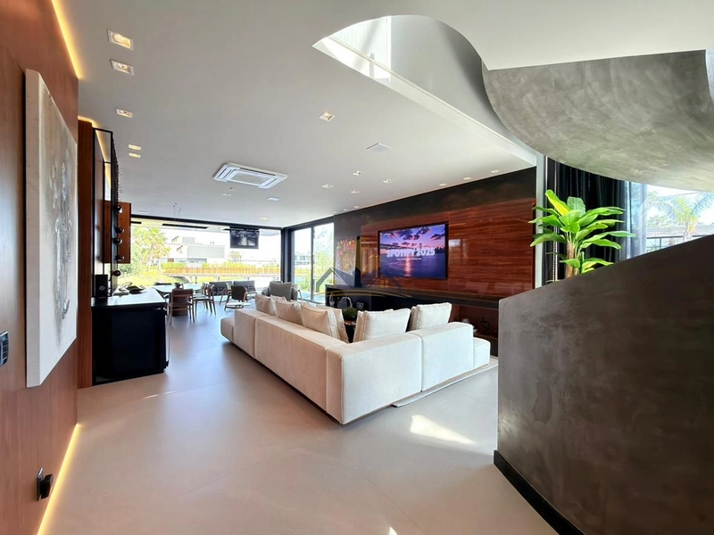 Mansão localizada no condomínio SENSE: 3ª foto da galeria de imagens do imóvel