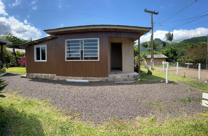DUAS CASAS EM TRÊS FORQUILHAS: 2ª foto da galeria de imagens do imóvel