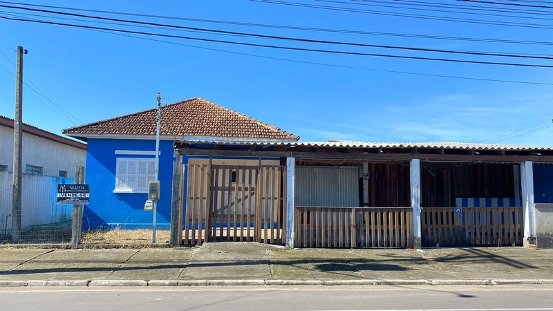 CASA CENTRO DE TERRA DE AREIA: 1ª foto da galeria de imagens do imóvel