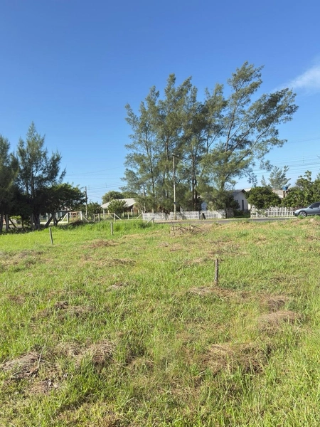 TERRENO À VENDA NA PRAIA MIRAMAR: 1ª foto da galeria de imagens do imóvel