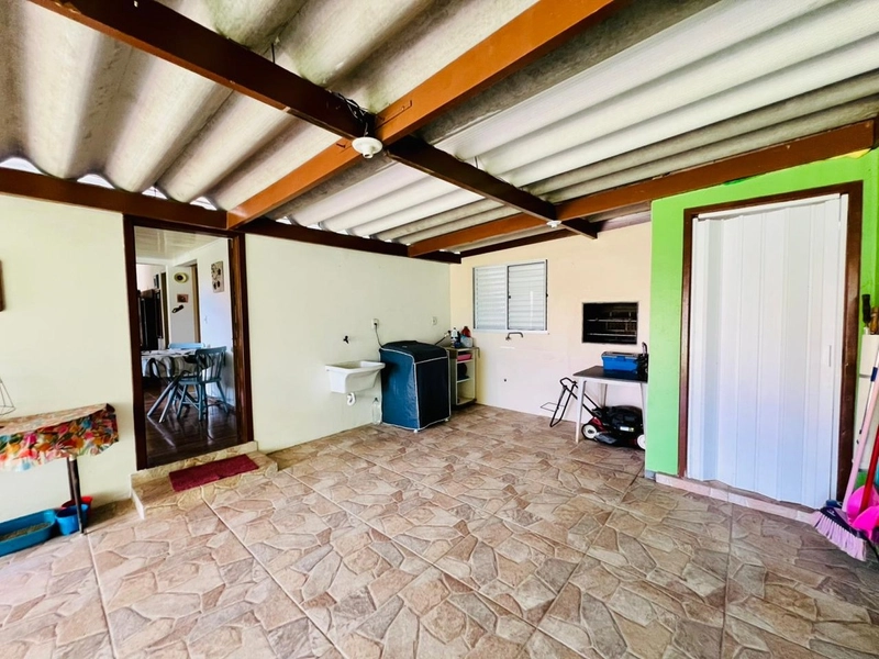 CASA EM CORNÉLIOS: 11ª foto da galeria de imagens do imóvel
