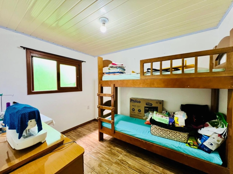 CASA EM CORNÉLIOS: 4ª foto da galeria de imagens do imóvel