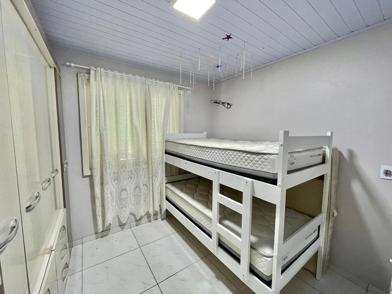 CASA À VENDA NO CENTRO DE TERRA DE AREIA: 7ª foto da galeria de imagens do imóvel