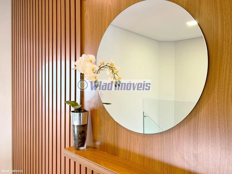 Casa moderna à venda com 04 quartos suítes Bairro Pinheirinho Vinhedo: 3ª foto da galeria de imagens do imóvel