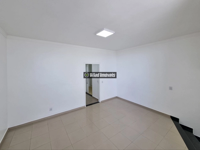 Casa com 3 dormitórios, 240 m² - para locação por R$ 8.500,00 mais taxas -Condomínio Terras de São Francisco - Vinhedo/SP.: 7ª foto da galeria de imagens do imóvel