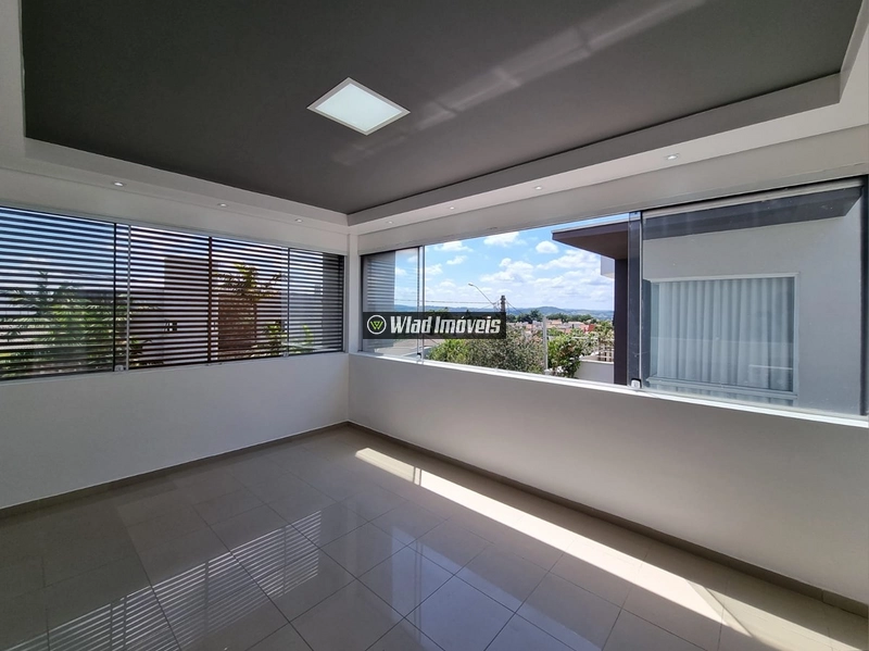Casa com 3 dormitórios, 240 m² - para locação por R$ 8.500,00 mais taxas -Condomínio Terras de São Francisco - Vinhedo/SP.: 4ª foto da galeria de imagens do imóvel