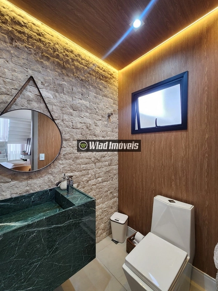 Excelente residência no Condomínio Bosque da Mata, em Valinhos, com 300 m² de terreno e 253 m² de área construída, projetada para oferecer conforto, praticidade e qualidade de vida.: 20ª foto da galeria de imagens do imóvel
