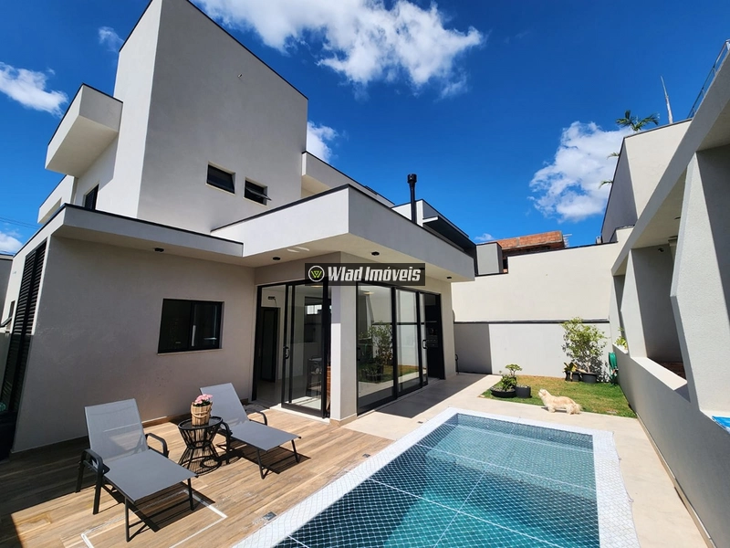 Excelente residência no Condomínio Bosque da Mata, em Valinhos, com 300 m² de terreno e 253 m² de área construída, projetada para oferecer conforto, praticidade e qualidade de vida.: 6ª foto da galeria de imagens do imóvel