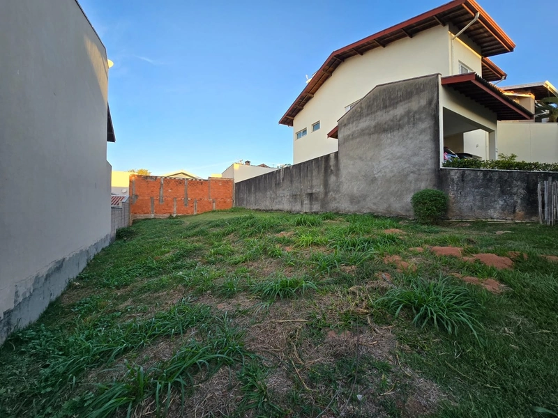 Terreno 250 m² a venda no Bairro Pinheirinho em Vinhedo: 2ª foto da galeria de imagens do imóvel