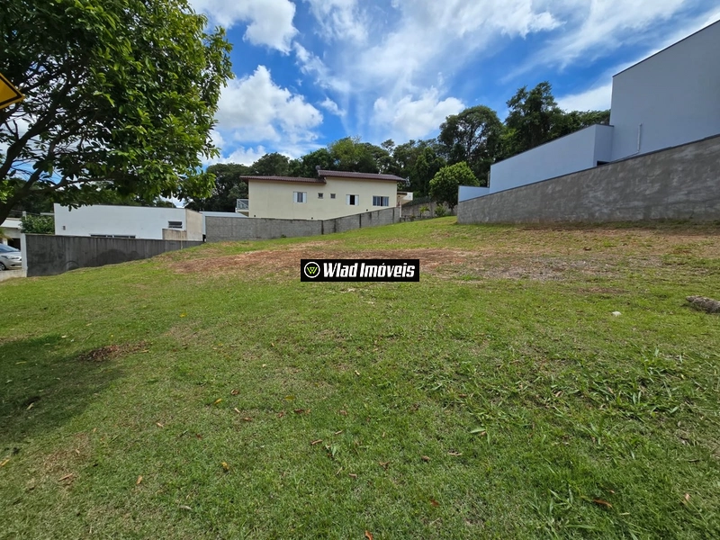 Terreno com 421 m² em condomínio à venda Bairro Centro em Louveira: 2ª foto da galeria de imagens do imóvel