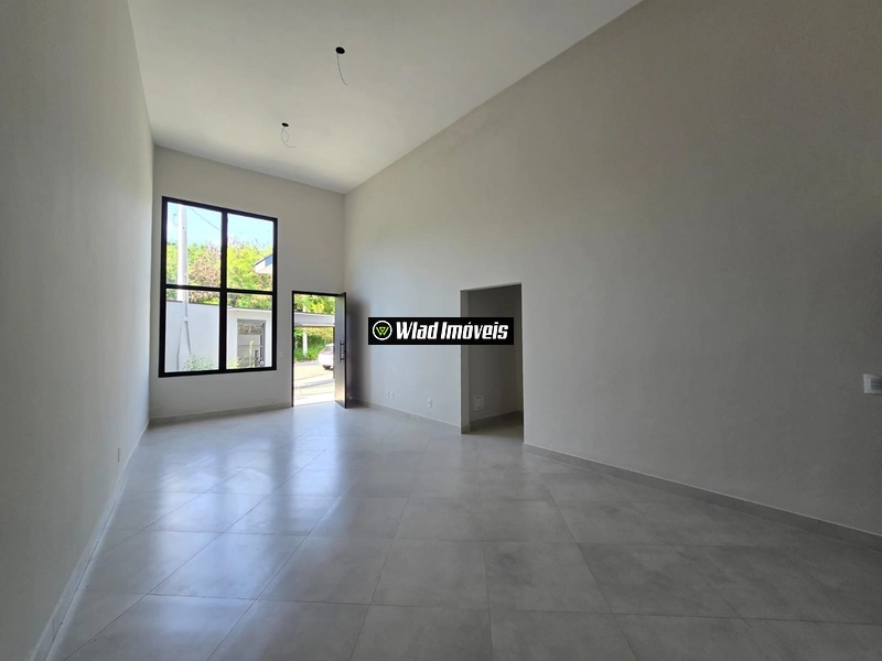 Casa térrea nova venda com 03 quartos Bairro Pinheirinho em Vinhedo: 2ª foto da galeria de imagens do imóvel