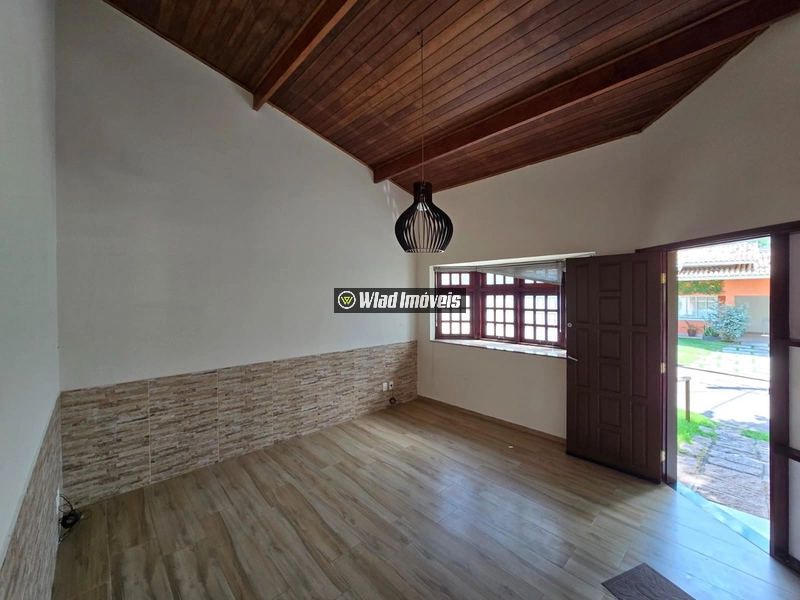 Casa térrea com 03 quartos à venda no Bairro Pinheirinho em Vinhedo: 2ª foto da galeria de imagens do imóvel