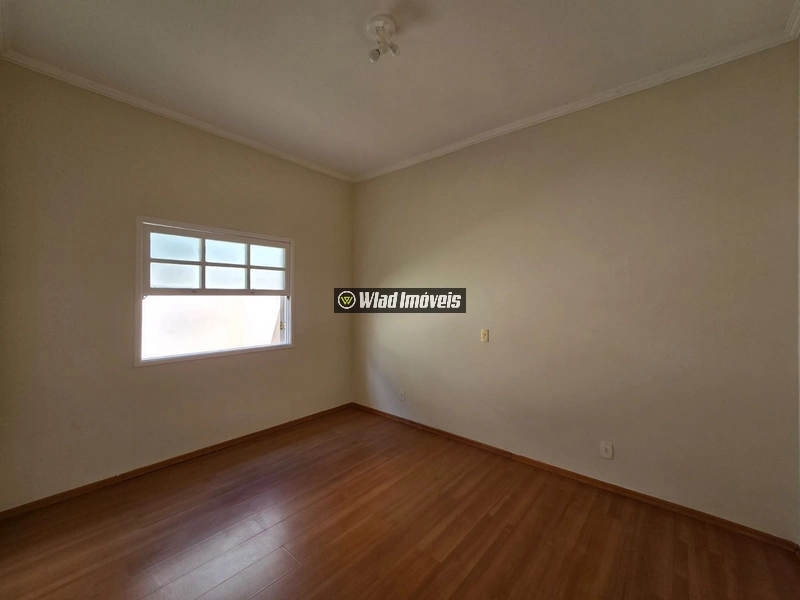 Casa térrea com 03 quartos à venda no Bairro Pinheirinho em Vinhedo: 7ª foto da galeria de imagens do imóvel