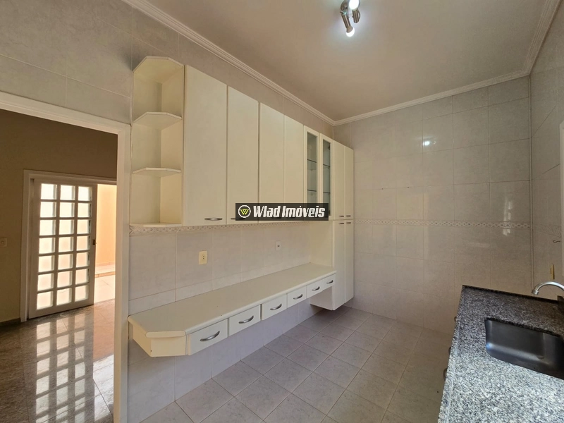 Casa térrea com 03 quartos à venda no Bairro Pinheirinho em Vinhedo: 6ª foto da galeria de imagens do imóvel