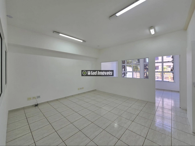 Sala comercial com 62 m² e banheiro no Jardim Itália em Vinhedo: 4ª foto da galeria de imagens do imóvel