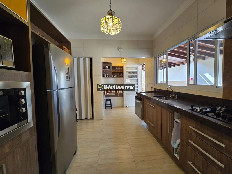 Casa térrea venda 298 m² 4 quartos piscina em Vinhedo SP: 3ª foto da galeria de imagens do imóvel