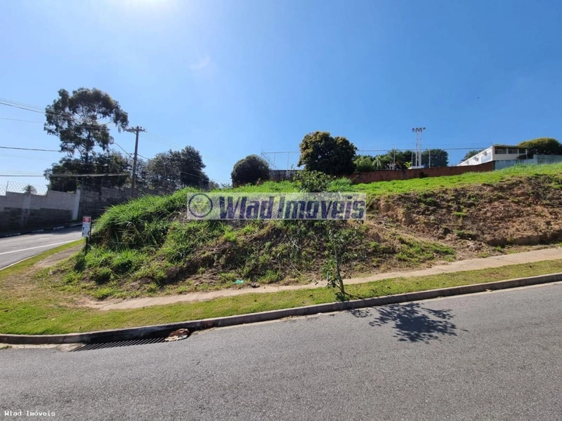 Terreno plano a Venda no Bairro Jardim Panorama em Vinhedo: 4ª foto da galeria de imagens do imóvel