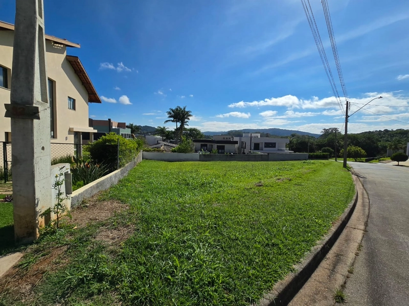 Terreno plano esquina 855 m² venda Condomínio Villagio Paradiso Itatib: 3ª foto da galeria de imagens do imóvel