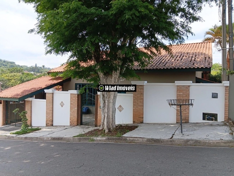 Casa térrea a Venda estilo colonial em Vinhedo 03 quartos: 1ª foto da galeria de imagens do imóvel