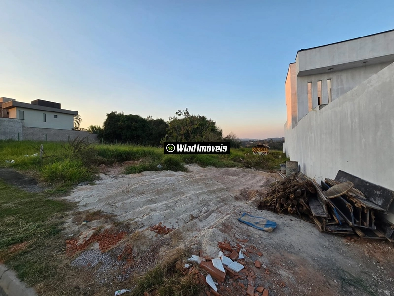 Terreno plano a venda Bairro Pinheirinho em Vinhedo: 3ª foto da galeria de imagens do imóvel