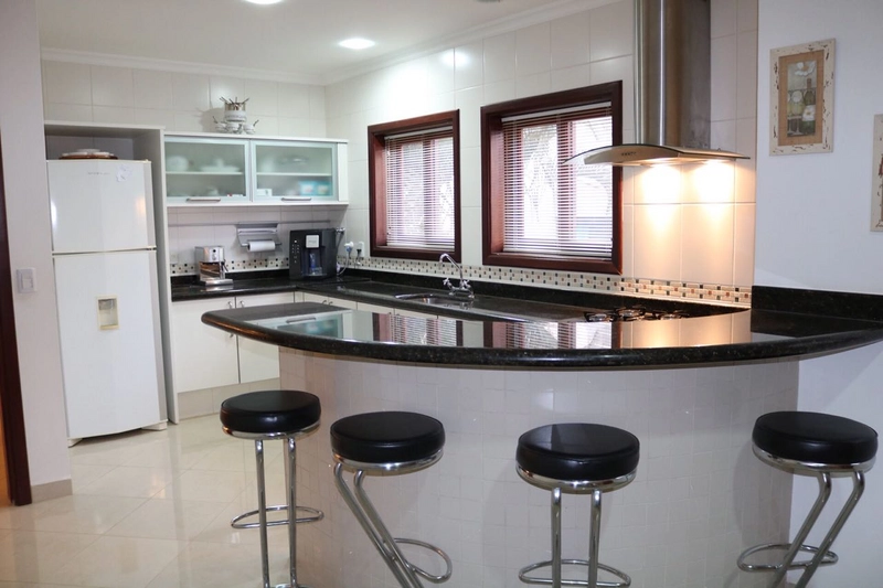 Casa com 04 quartos a venda no Bairro Moinho de Vento em Valinhos: 1ª foto da galeria de imagens do imóvel