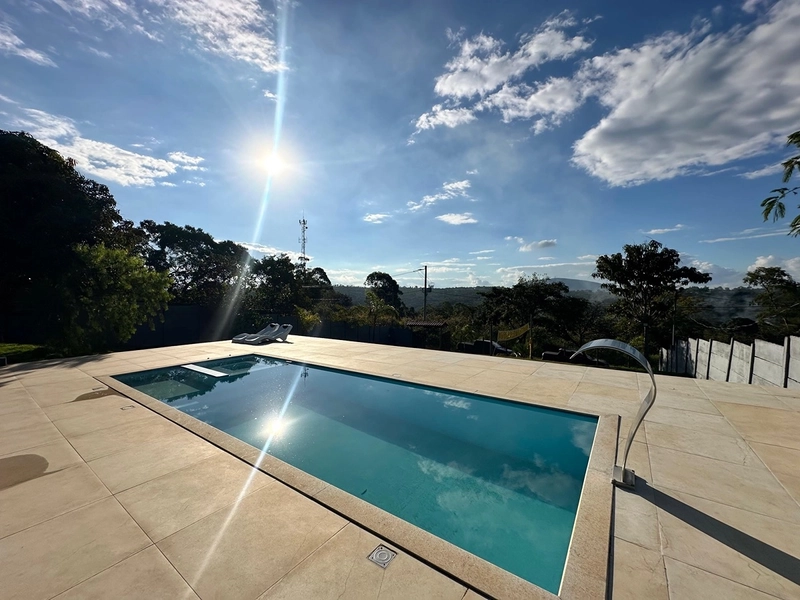 Sítio de 1.000 m² com Piscina e Área Gourmet à Venda em Mateus Leme/MG: 11ª foto da galeria de imagens do imóvel