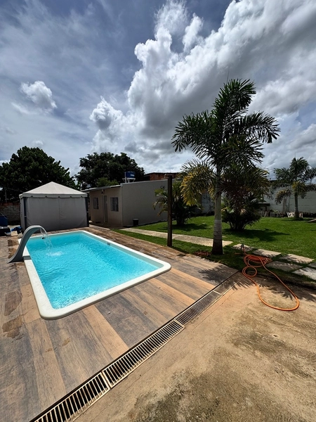 Casa com Piscina à Venda em Mateus Leme – Porteira Fechada: 4ª foto da galeria de imagens do imóvel