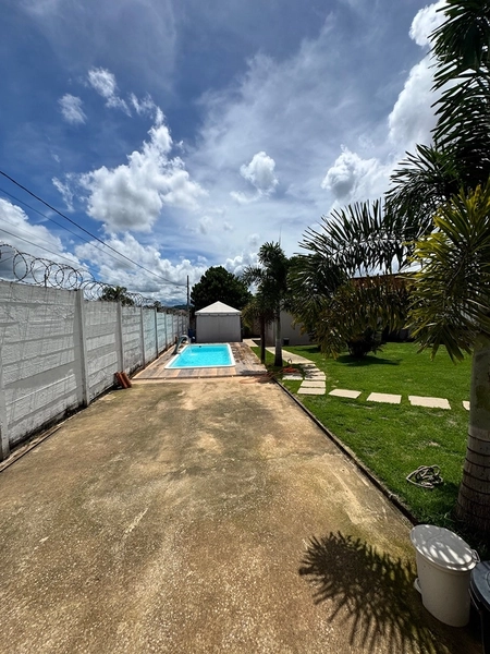 Casa com Piscina à Venda em Mateus Leme – Porteira Fechada: 6ª foto da galeria de imagens do imóvel