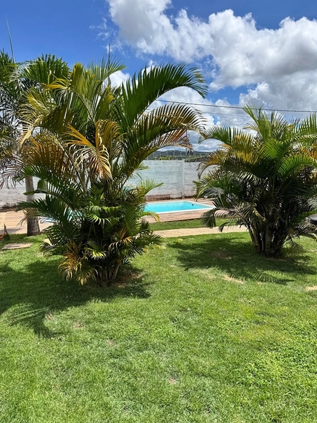 Casa com Piscina à Venda em Mateus Leme – Porteira Fechada: 2ª foto da galeria de imagens do imóvel