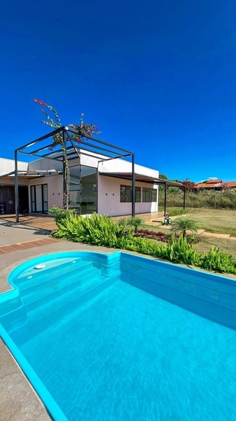 Sítio Moderno com Piscina e Spa Aquecidos no Portal Serra Azul – Mateus Leme: 13ª foto da galeria de imagens do imóvel