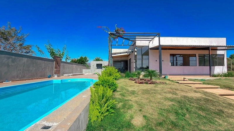 Sítio Moderno com Piscina e Spa Aquecidos no Portal Serra Azul – Mateus Leme: 7ª foto da galeria de imagens do imóvel