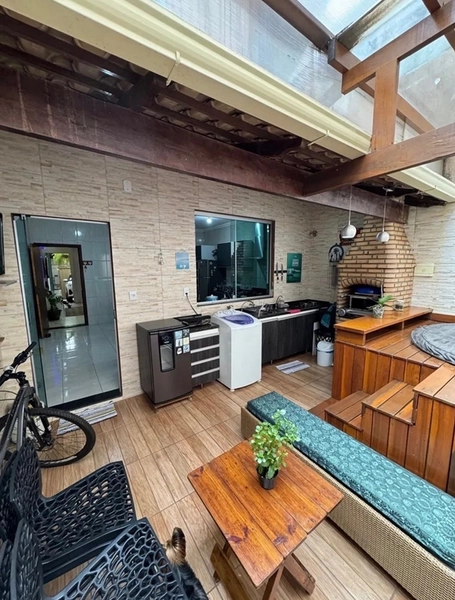 Casa à venda no Sapucaias, Contagem — 3 quartos, suíte e hidromassagem: 5ª foto da galeria de imagens do imóvel