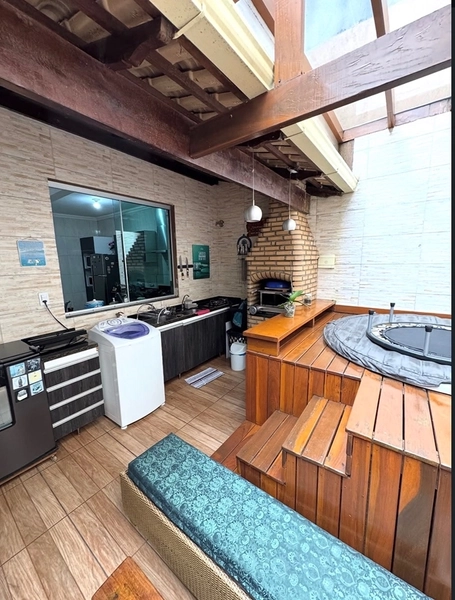 Casa à venda no Sapucaias, Contagem — 3 quartos, suíte e hidromassagem: 1ª foto da galeria de imagens do imóvel