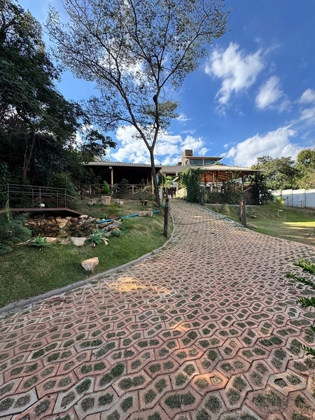 Sítio de Alto Padrão com 2.000m² aos Pés da Serra do Elefante – Mateus Leme/MG: 5ª foto da galeria de imagens do imóvel