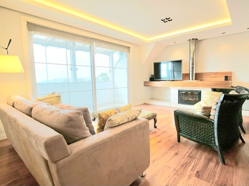 Apartamento 5 dormitórios em Gramado: 1ª foto da galeria de imagens do imóvel