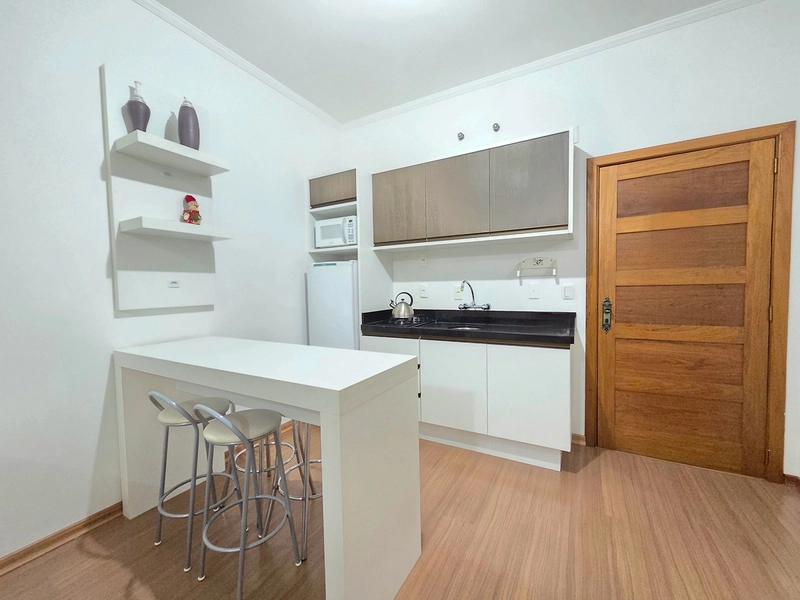 Apartamento 1 dormitório em Gramado: 2ª foto da galeria de imagens do imóvel