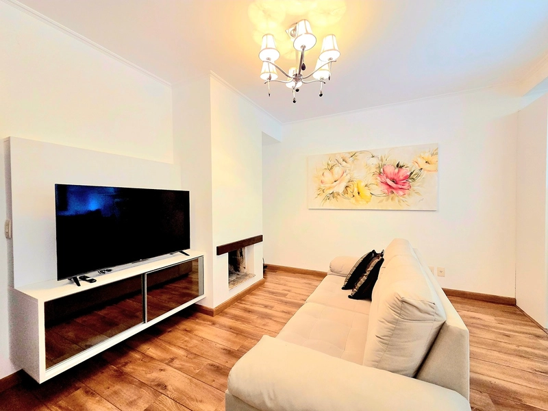 Apartamento 2 dormitórios em Gramado: 2ª foto da galeria de imagens do imóvel
