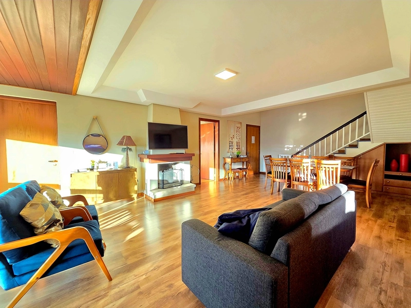 Apartamento 4 dormitórios no Centro de Gramado: 1ª foto da galeria de imagens do imóvel