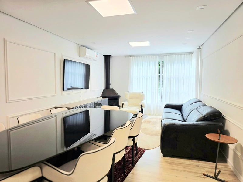 Apartamento 3 dormitórios em Gramado: 2ª foto da galeria de imagens do imóvel