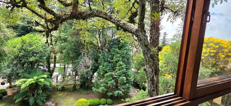 Apartamento 2 dormitórios em Gramado: 2ª foto da galeria de imagens do imóvel