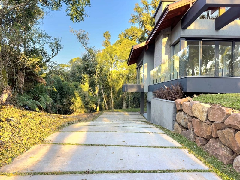 Casa 3 suítes em Gramado: 8ª foto da galeria de imagens do imóvel