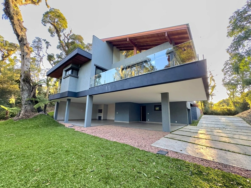 Casa 3 suítes em Gramado: 7ª foto da galeria de imagens do imóvel