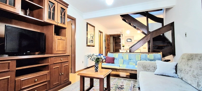 Apartamento 2 dormitórios em Gramado: 2ª foto da galeria de imagens do imóvel