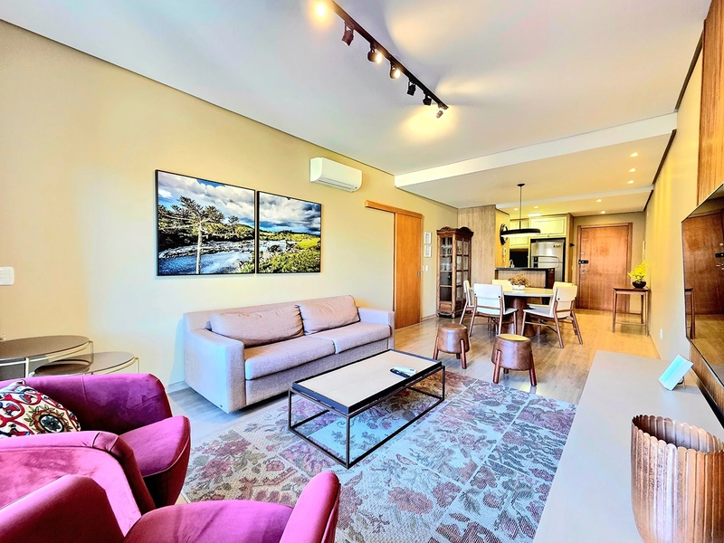 Apartamento 2 dormitórios em Gramado: 2ª foto da galeria de imagens do imóvel