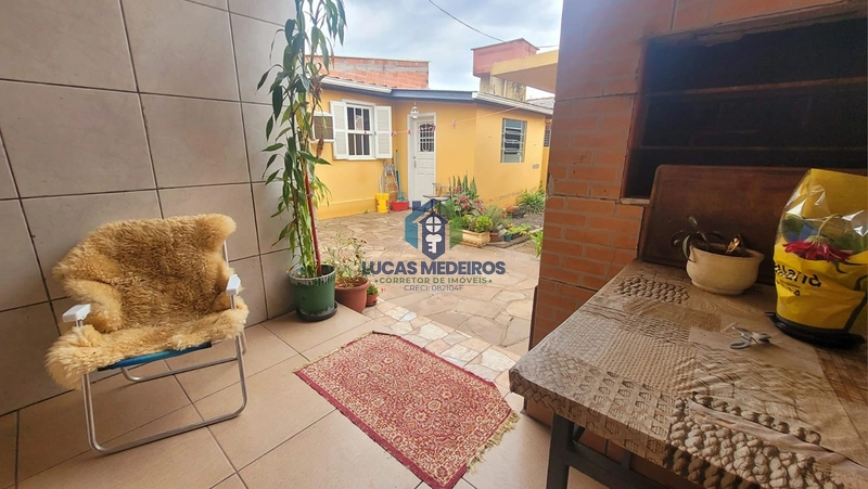 🏡 CASA COM POTENCIAL COMERCIAL À VENDA EM CANUDOS – PRÓXIMO À DIVISA COM CAMPO BOM!: 4ª foto da galeria de imagens do imóvel