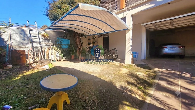 O sobrado perfeito existe: amplo, com piscina, energia solar, terreno generoso e pronto para receber a sua família. Agende sua visita e venha se encantar!: 3ª foto da galeria de imagens do imóvel